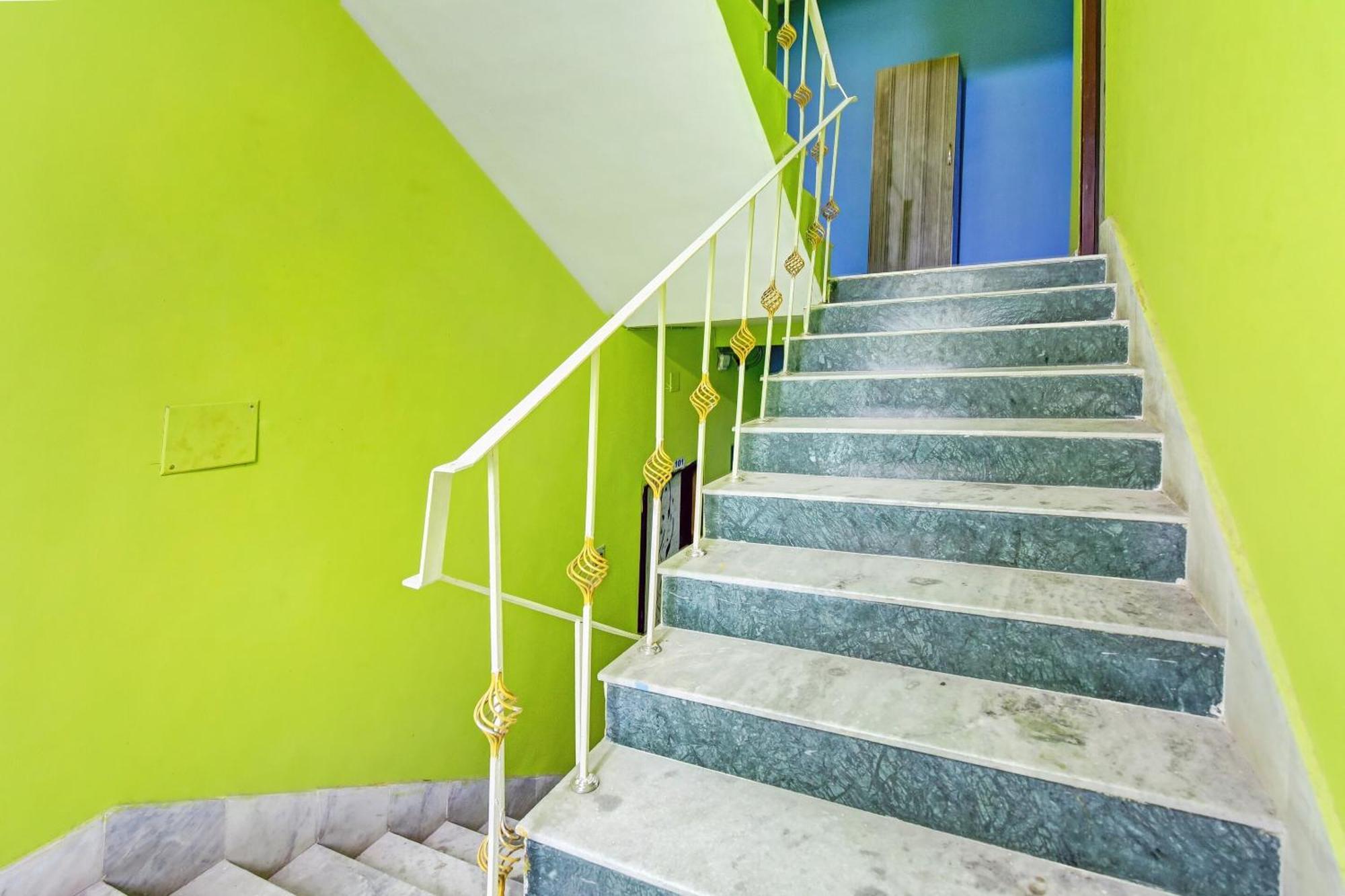 כלכותה Hotel O Ankit Guest House מראה חיצוני תמונה
